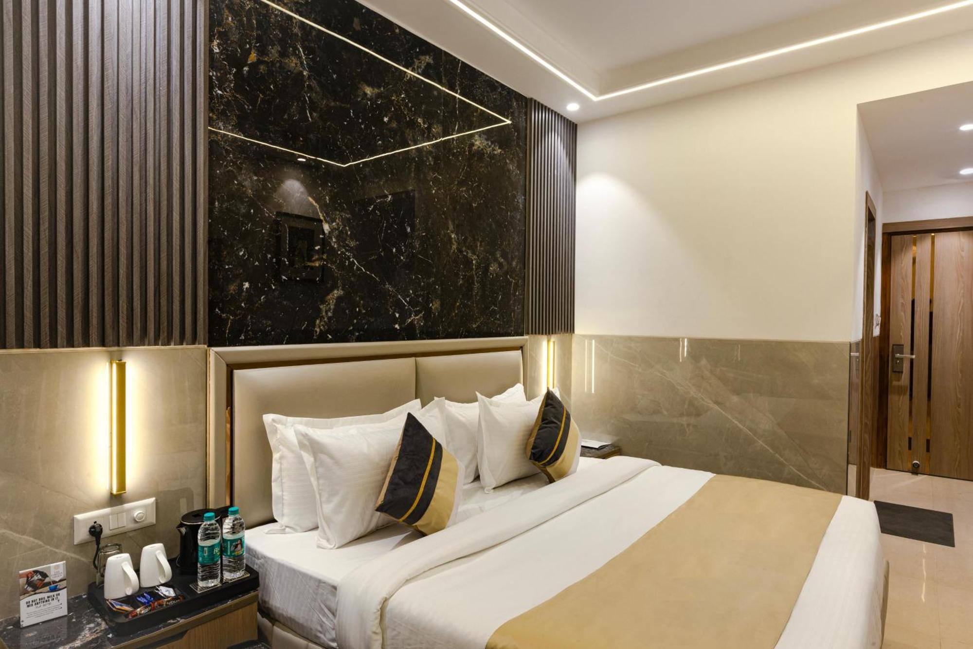The Orion Hotel Era - Delhi Airport New Delhi Bagian luar foto