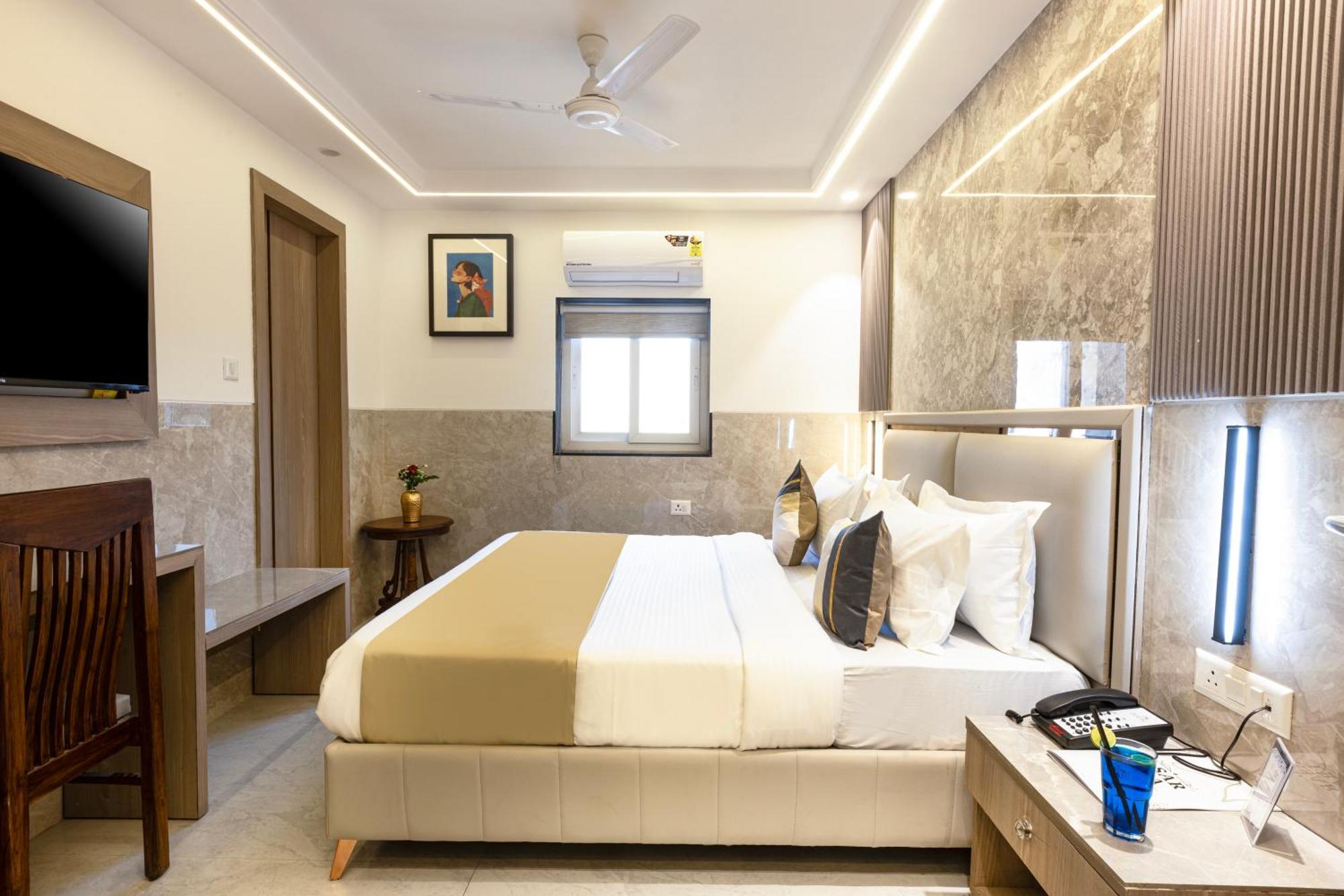 The Orion Hotel Era - Delhi Airport New Delhi Bagian luar foto