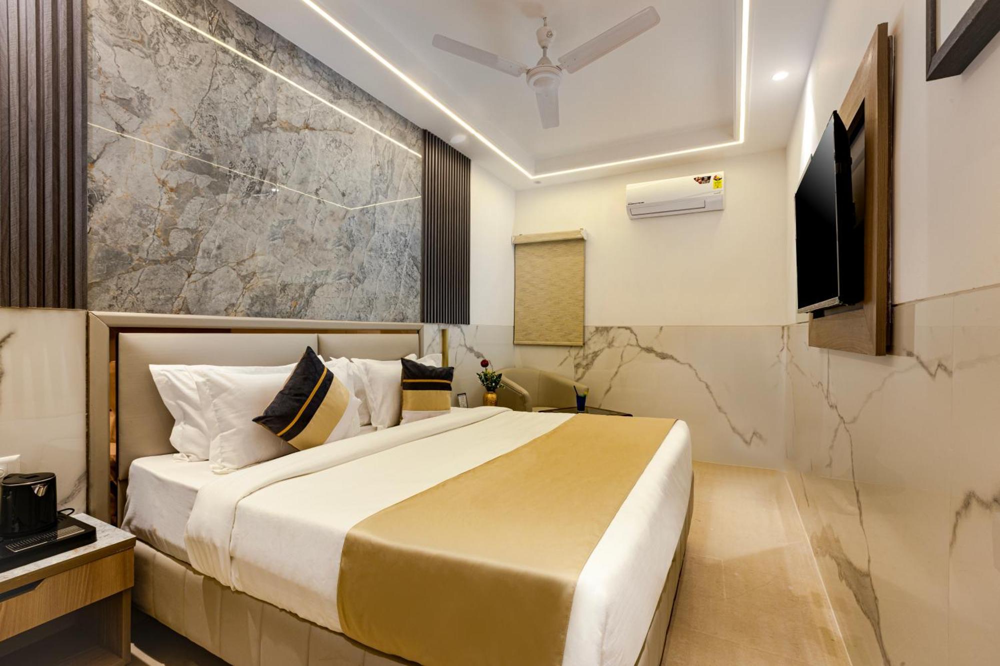 The Orion Hotel Era - Delhi Airport New Delhi Bagian luar foto
